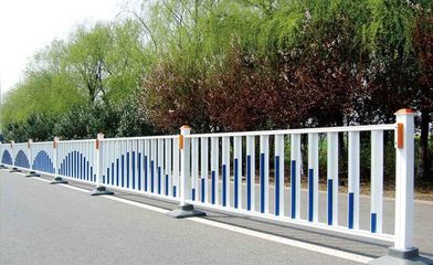 道路护栏选购指南 临朐厂家直供，品质与价格双优